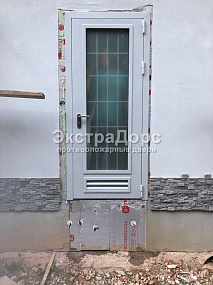 Противопожарные двери со стеклом от производителя в Долгопрудном  купить