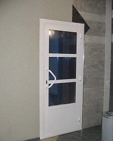 Противопожарные двери со стеклом от производителя в Долгопрудном  купить